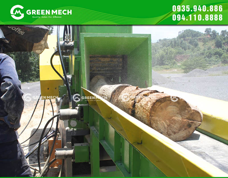 Máy nghiền gỗ mùn cưa GREEN MECH có động cơ mạnh mẽ